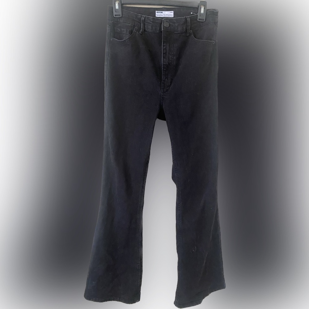 Bershka slim leg flares in black